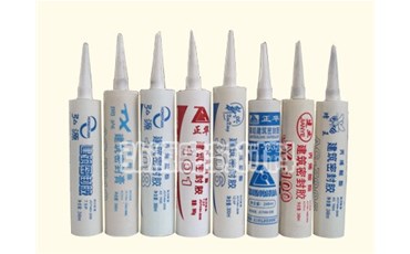 玻璃胶如何使用